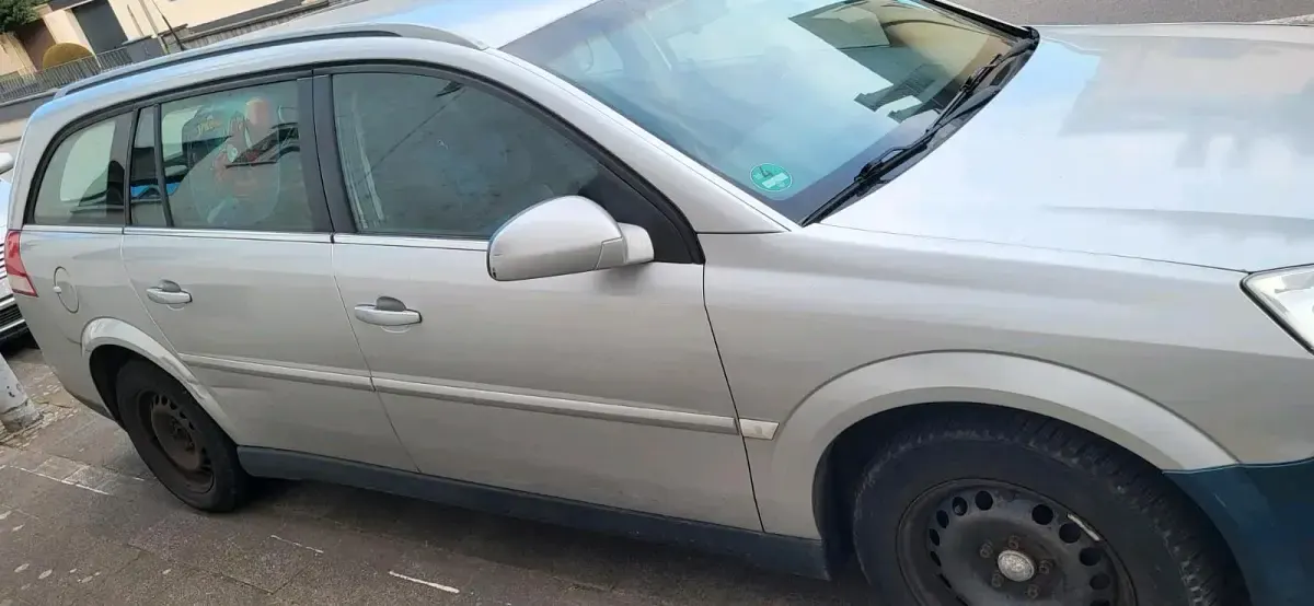 Usata Opel Vectra 140 CV (102 kW) 2007 Argento Station wagon