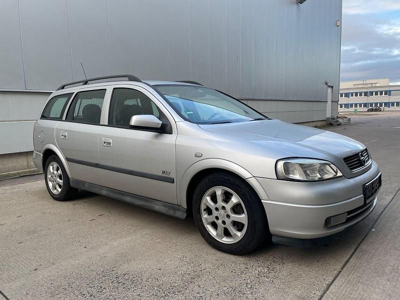 Silber Gebraucht 2003 Opel Astra Njoy Kombi | 650 € (Guter Preis) - Bild 1/4