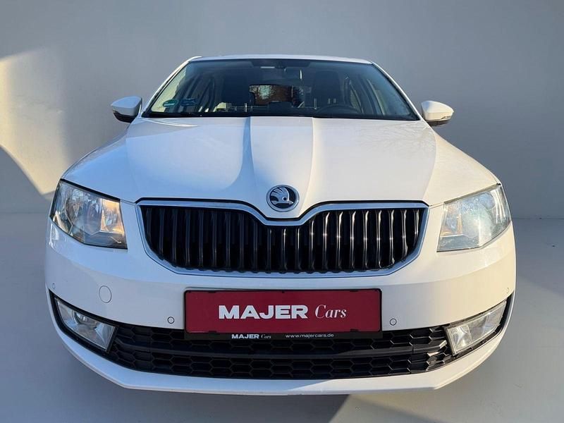 Gebraucht Skoda Octavia Elegance 140 PS (102 kW) 2013 Weiß Limousine
