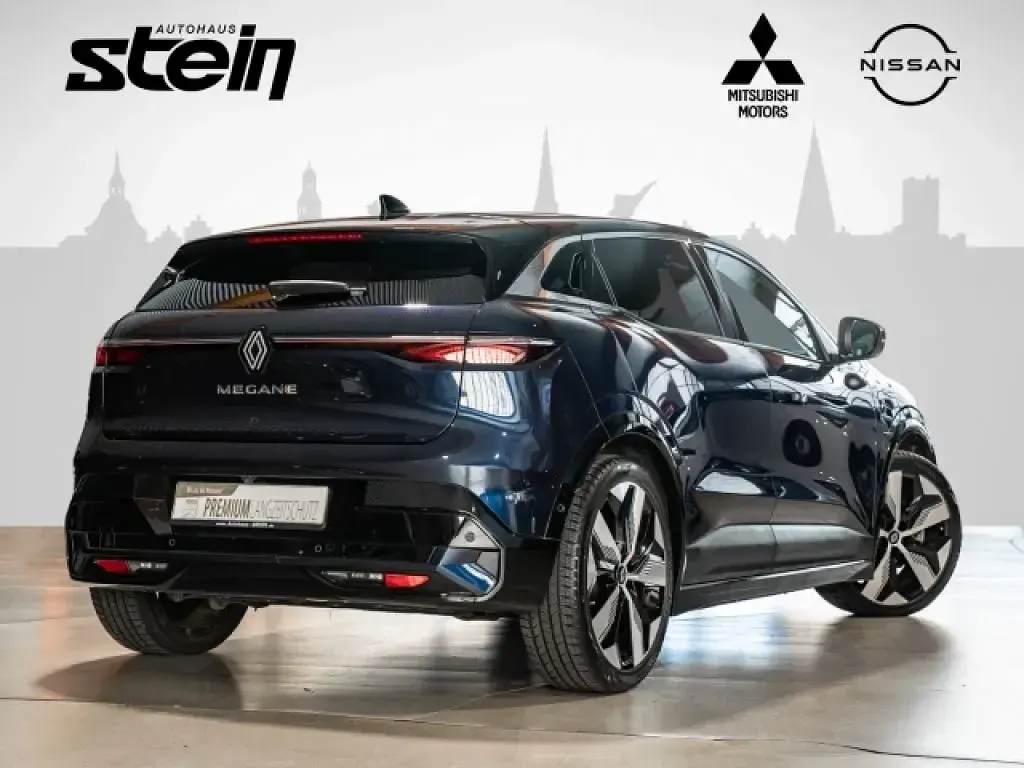 Gebraucht Renault Mégane Techno 160 kW (218 PS) 2022 Nachtblau, dach schwarz (metallic) Limousine