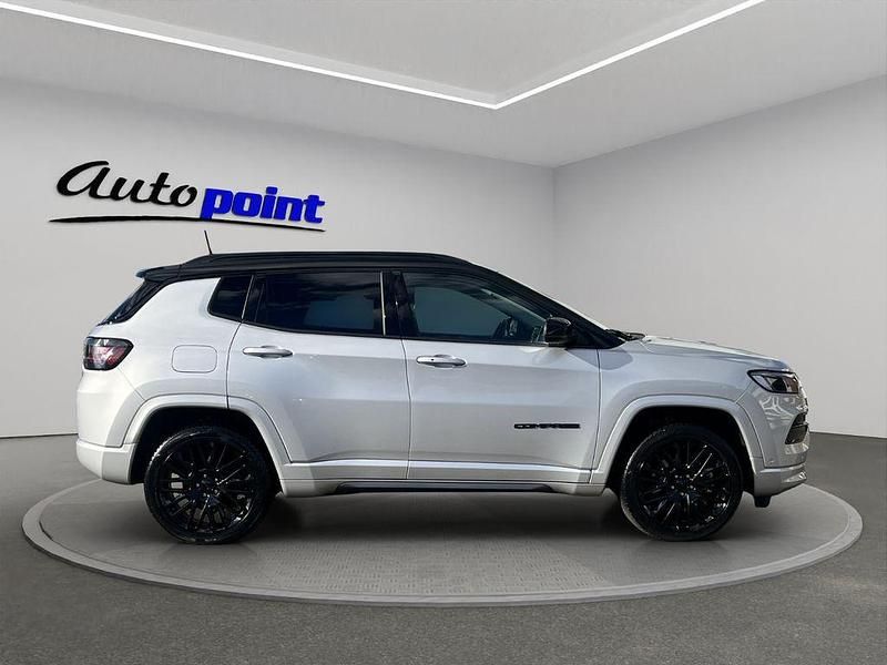Usata Jeep Compass 241 CV (177 kW) 2022 Argento SUV