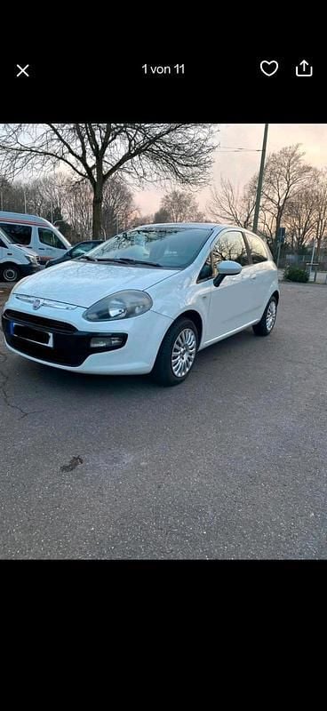 Weiß Gebraucht 2011 Fiat Punto Kleinwagen | 1.700 € - Bild 1/4