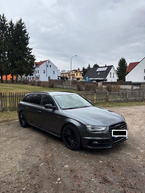 Gebraucht Audi A4 S-Line 190 PS (139 kW) 2015 Grau Limousine
