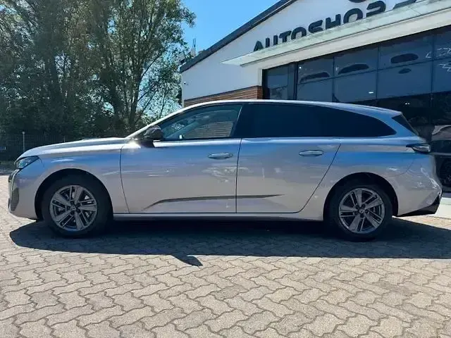 Gebraucht Peugeot 308 SW Allure 131 PS (96 kW) 2024 Lack grau artense/typ aussenve Kombi