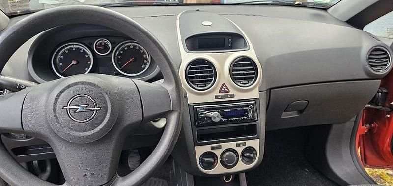 Gebraucht Opel Corsa 80 PS (58 kW) 2007 Rot Kleinwagen