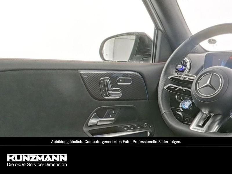 Gebraucht Mercedes GLB35 AMG 306 PS (225 kW) 2025 Weiß SUV