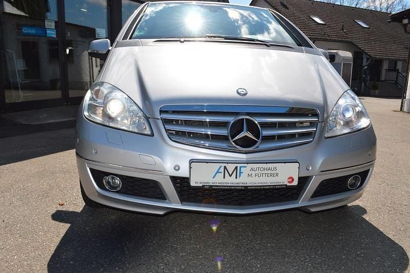 Usata Mercedes A200 136 CV (100 kW) 2011 Argento Berlina