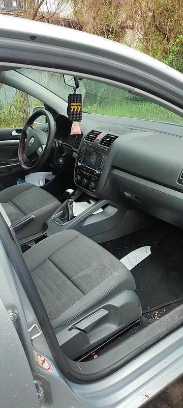 Gebraucht VW Golf V 105 PS (77 kW) 2007 Silber Limousine