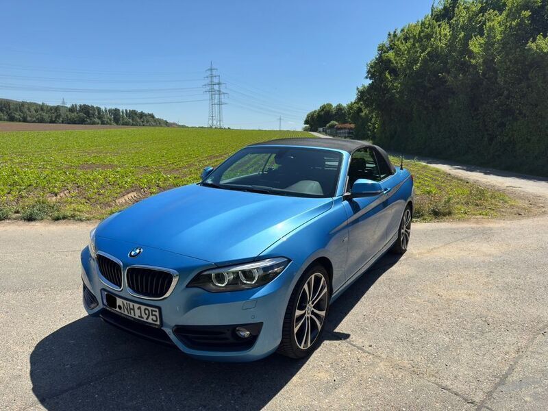 Gebraucht BMW 230 Sport Line 252 PS (185 kW) 2017 Blau Cabrio