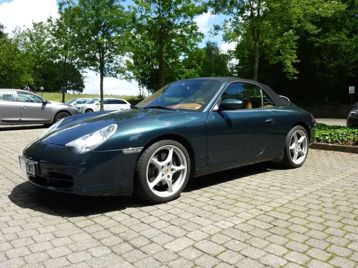 Gebraucht Porsche 911 Carrera 4 Cabriolet 320 PS (235 kW) 2003 Grün Cabrio