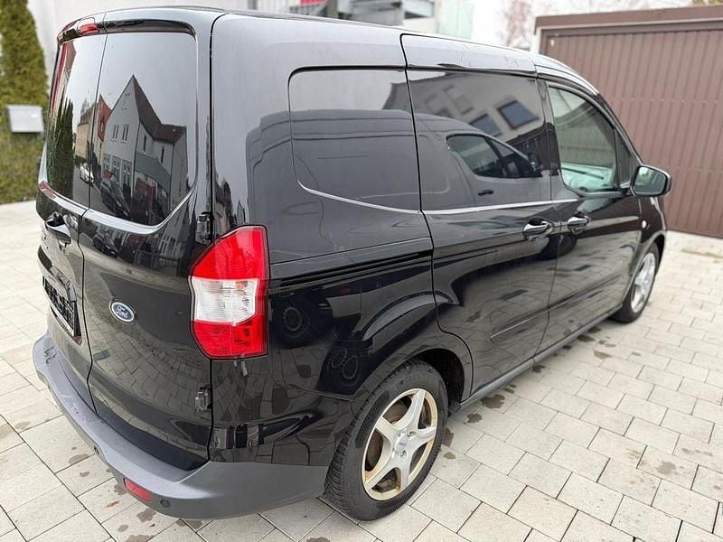 Gebraucht Ford Transit Limited 101 PS (74 kW) 2023 Schwarz Van / Kleinbus