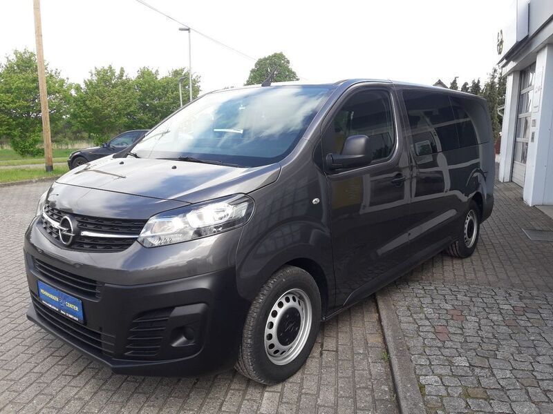 Grau Gebraucht 2021 Opel Vivaro Essentia Van | 31.990 € - Bild 1/4