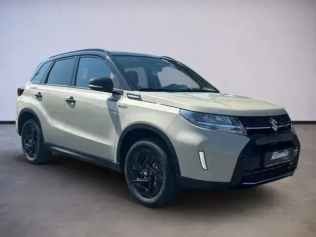 Neu Suzuki Vitara Comfort+ 110 PS (80 kW) 2026 Savannah/cosmic black pearl SUV