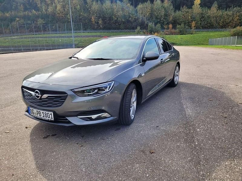 Grau Gebraucht 2018 Opel Insignia Country Tourer Dynamic Limousine | 16.850 € (Guter Preis) - Bild 1/4