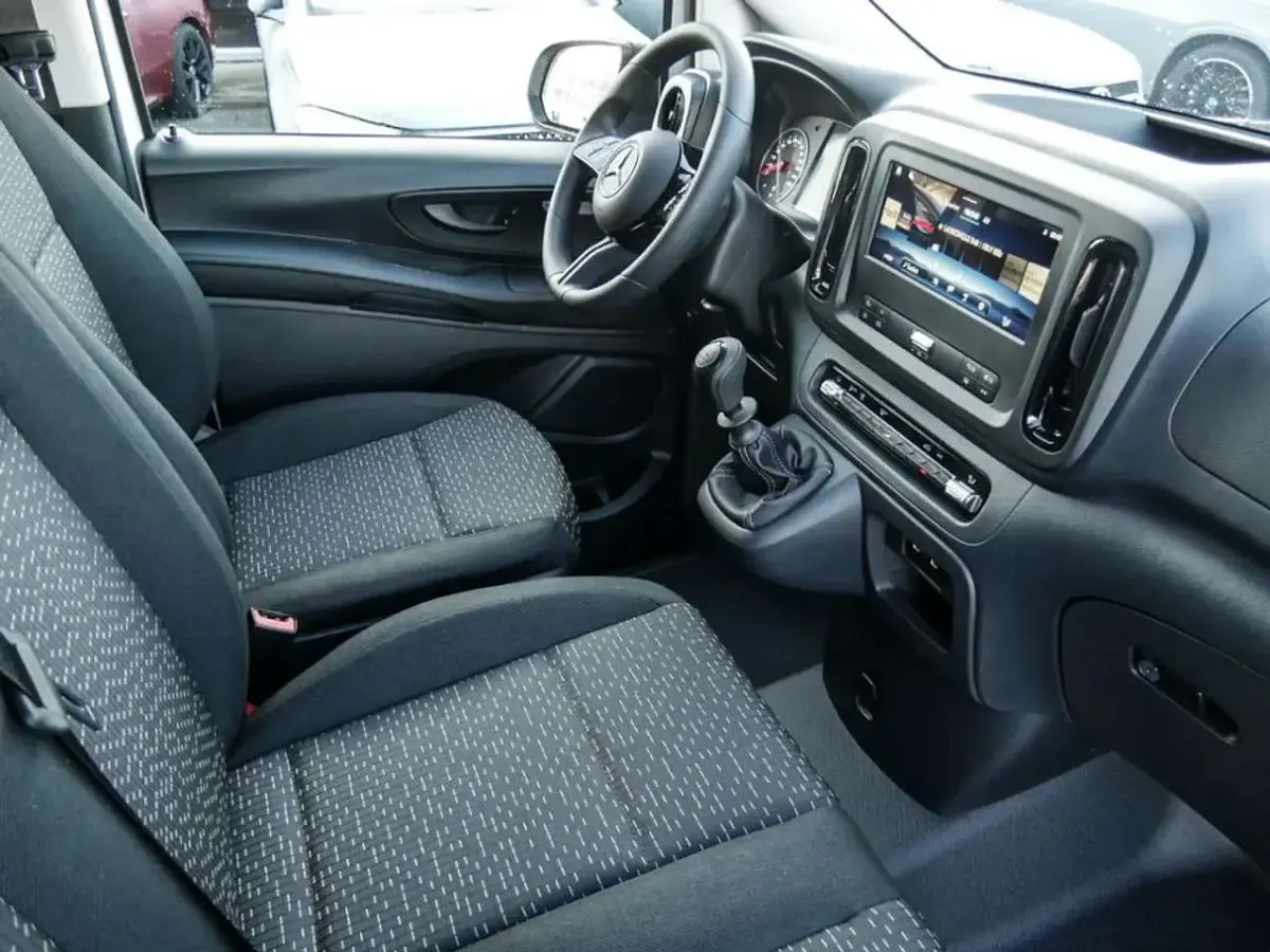 Gebraucht Mercedes Vito 136 PS (100 kW) 2025 Weiß Van