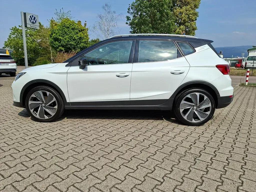 Gebraucht Seat Arona FR 110 PS (80 kW) 2023 "nevada" weiss SUV