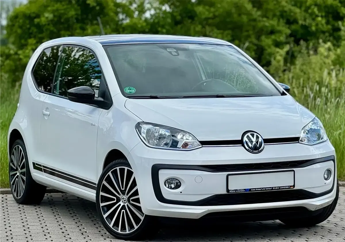 Gebraucht VW up! CLUB 60 PS (44 kW) 2017 Weiß Kleinwagen
