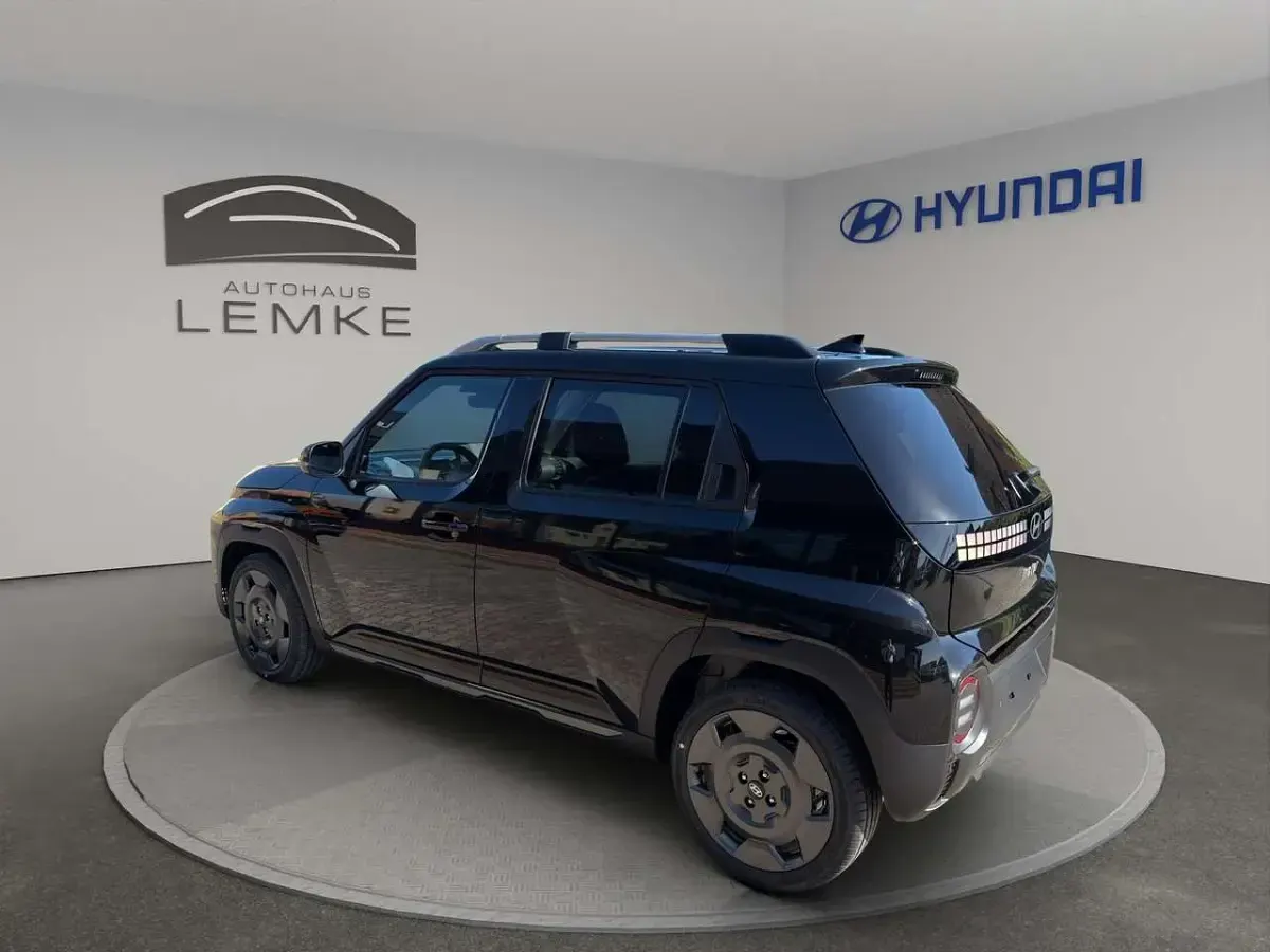 Neu Hyundai Inster 85 kW (116 PS) 2026 Abyss black Kleinwagen