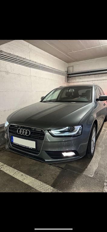 Braun Gebraucht 2015 Audi A4 Attraction Kombi | 11.400 € (Guter Preis) - Bild 1/4