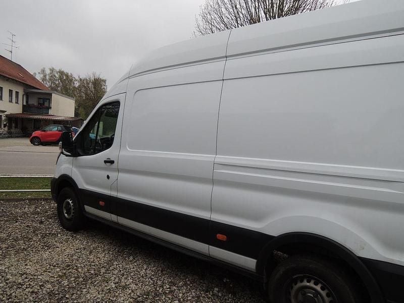 Gebraucht Ford Transit 131 PS (96 kW) 2023 Weiß Limousine