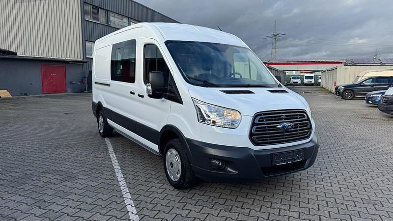 Gebraucht Ford Transit Trend 155 PS (114 kW) 2017 Weiß Van / Kleinbus