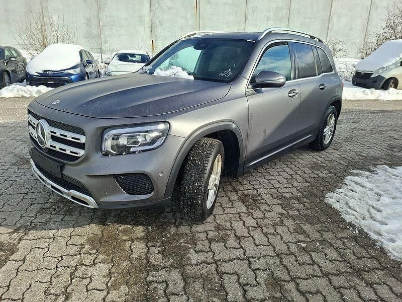 Gebraucht Mercedes GLB200 150 PS (110 kW) 2022 Silber SUV