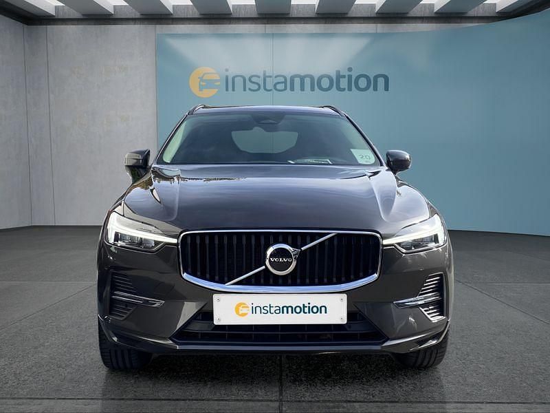 Gebraucht Volvo XC60 Core 197 PS (144 kW) 2022 Grau SUV