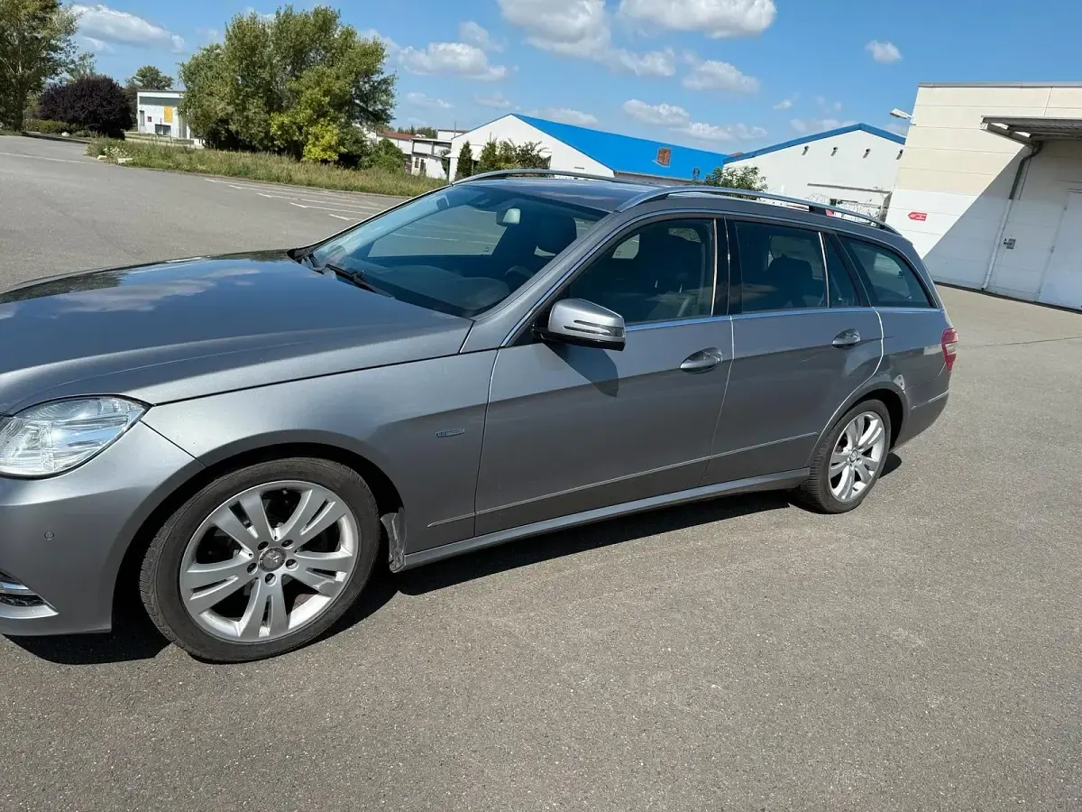 Gebraucht Mercedes E220 2011 Kombi