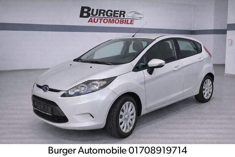 Gebraucht Ford Fiesta Trend 60 PS (44 kW) 2009 Silber Kleinwagen