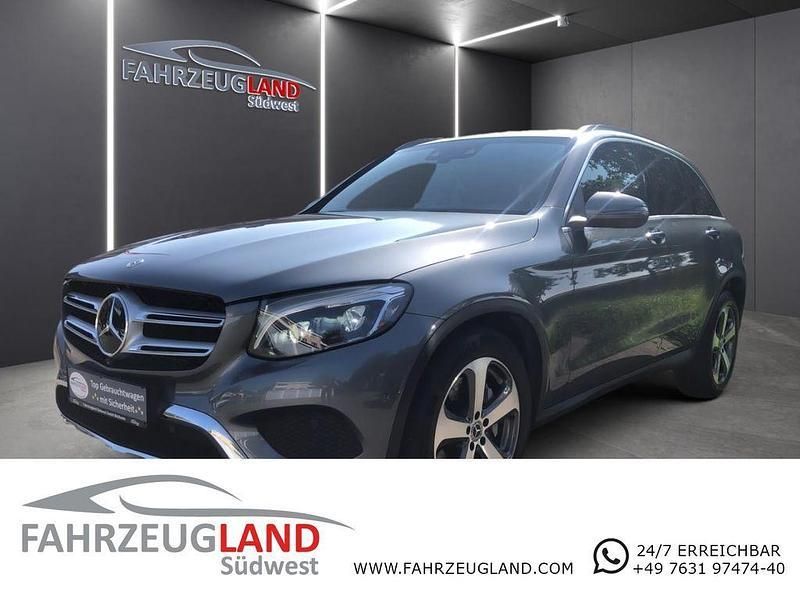 Grau Gebraucht 2019 Mercedes GLC350 AMG SUV | 31.990 € (Fairer Preis) - Bild 1/4
