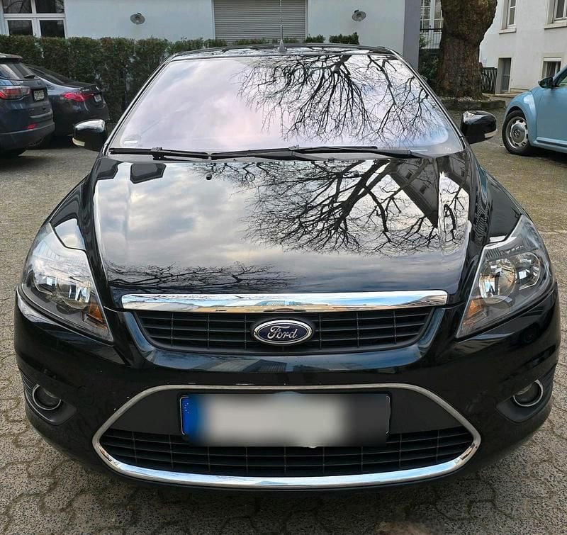 Gebraucht Ford Focus Cabriolet Titanium 145 PS (106 kW) 2010 Schwarz Cabrio