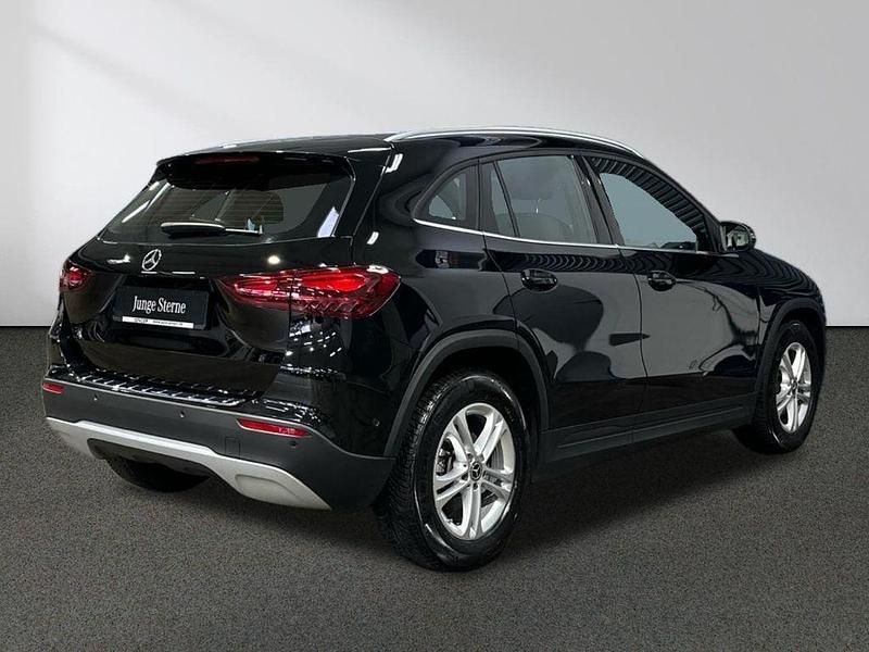 Usata Mercedes GLA200 163 CV (119 kW) 2023 Nero SUV