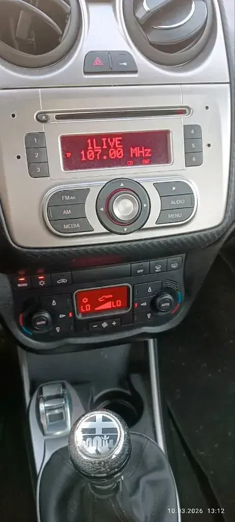 Gebraucht Alfa Romeo MiTo 95 PS (69 kW) 2011 Rot Kleinwagen