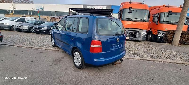 Gebraucht VW Touran Basis 116 PS (85 kW) 2004 Blau Van / Kleinbus