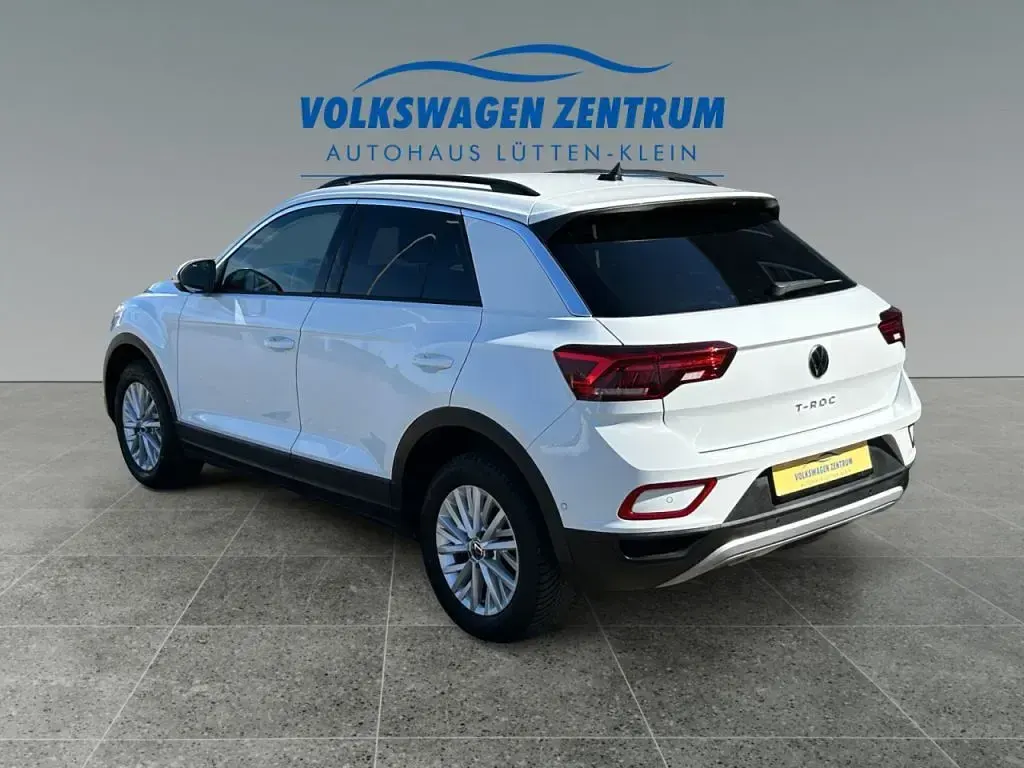 Gebraucht VW T-Roc Life 110 PS (80 kW) 2023 Pure white SUV