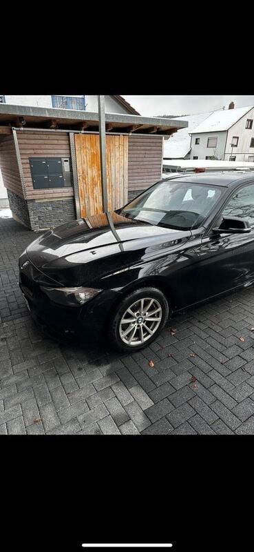 Schwarz Gebraucht 2016 BMW 318 Kombi | 9.500 € (Guter Preis) - Bild 1/4