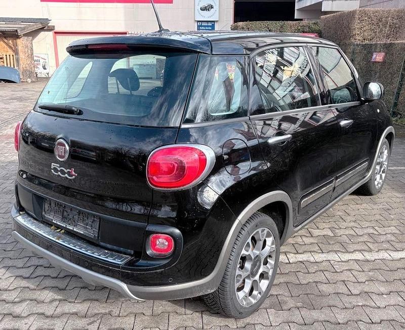 Gebraucht Fiat 500L Trekking 95 PS (69 kW) 2017 Schwarz Van / Kleinbus