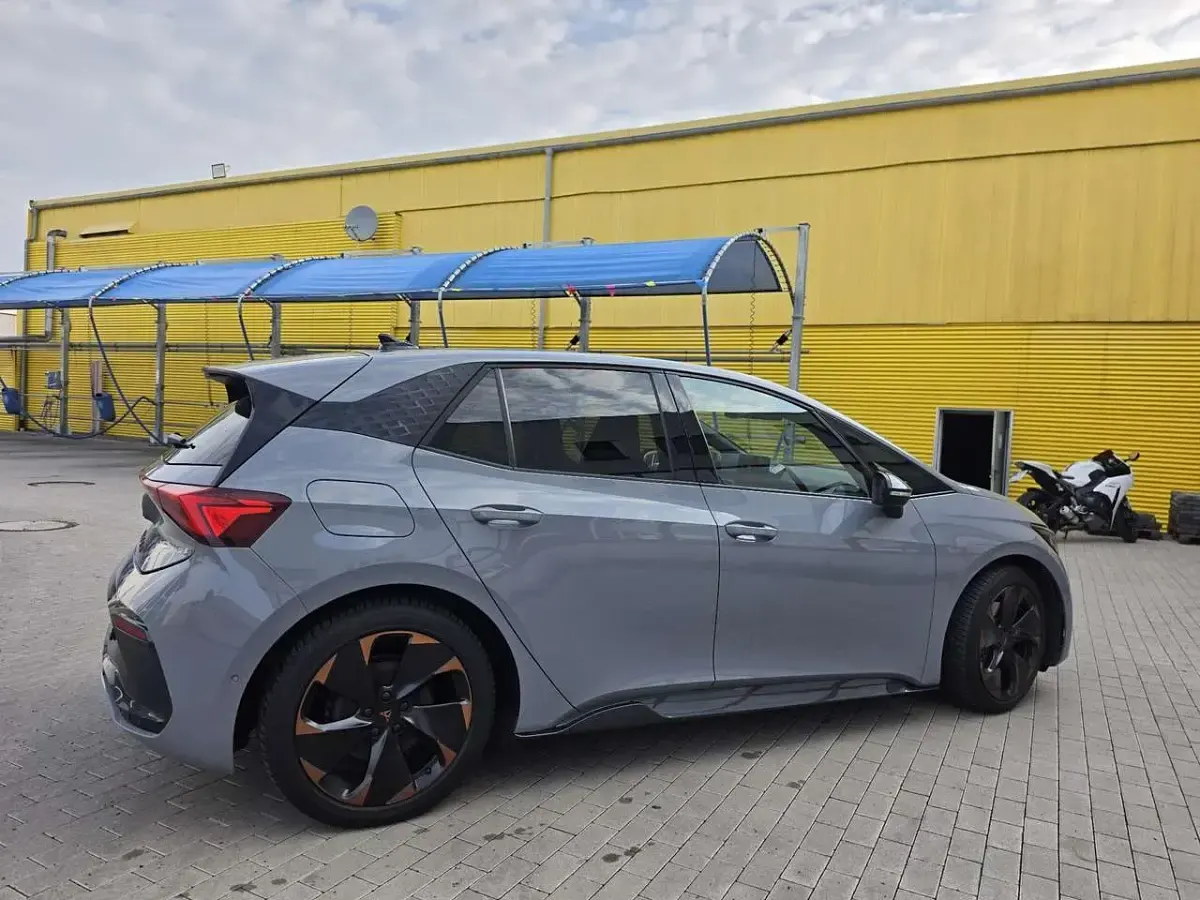 Gebraucht Cupra Born 169 kW (231 PS) 2022 Grau Kleinwagen