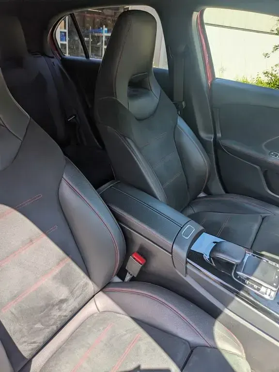 Gebraucht Mercedes A200 AMG 163 PS (119 kW) 2019 Rot Kleinwagen