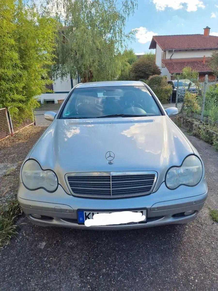 Usata Mercedes C180 Classic 143 CV (105 kW) 2002 Argento Berlina