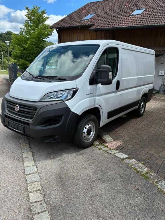 Weiß Gebraucht 2021 Fiat Ducato Van | 18.999 € (Superpreis) - Bild 1/4