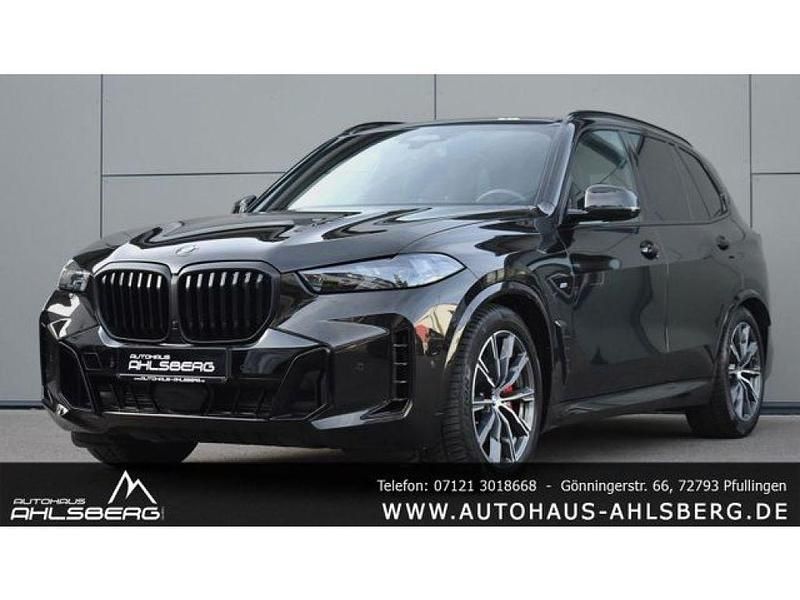Sonderlack citrinschwarzmetalli (metallic) Gebraucht 2024 BMW X5 M M Sport SUV | 79.900 € (Teuer) - Bild 1/4