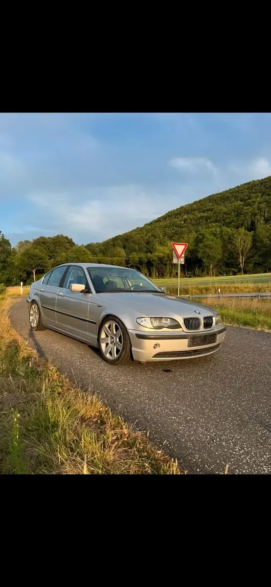 Gebraucht BMW 320 170 PS (125 kW) 2001 Silber Limousine