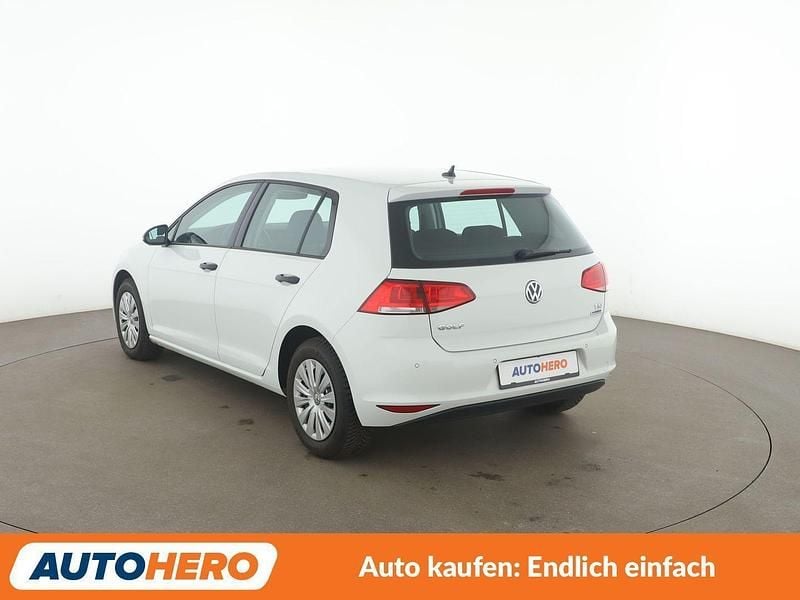Gebraucht VW Golf VII Trendline 86 PS (63 kW) 2017 Weiß Limousine