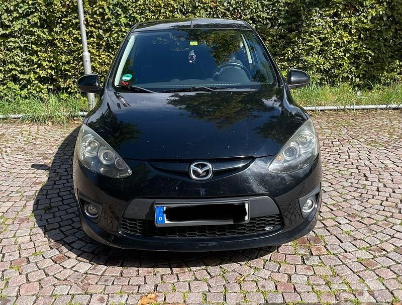 Schwarz Gebraucht 2009 Mazda 2 Inclusive Limousine | 2.499 € (Fairer Preis) - Bild 1/4