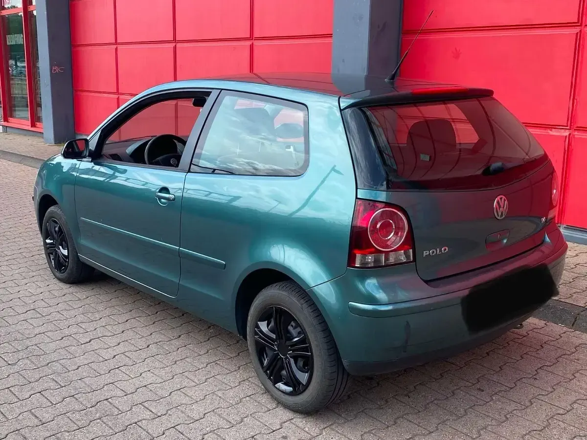 Gebraucht VW Polo 75 PS (55 kW) 2006 Grün Kleinwagen