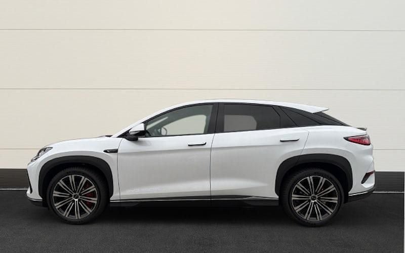 Gebraucht BYD Sealion 7 389 kW (530 PS) 2025 Weiß(metallic) SUV