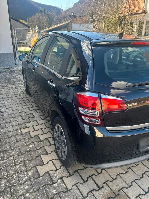 Gebraucht Citroën C3 82 PS (60 kW) 2016 Schwarz Kleinwagen