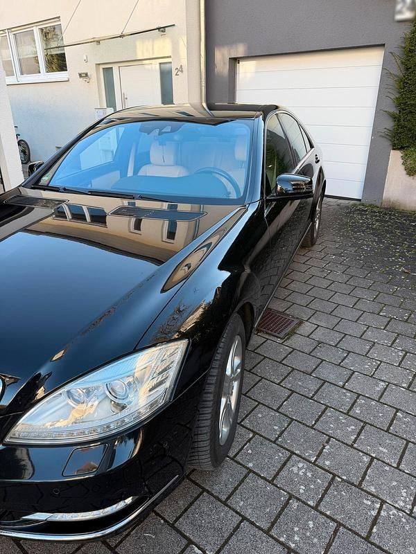 Gebraucht Mercedes S350 272 PS (200 kW) 2010 Schwarz Limousine