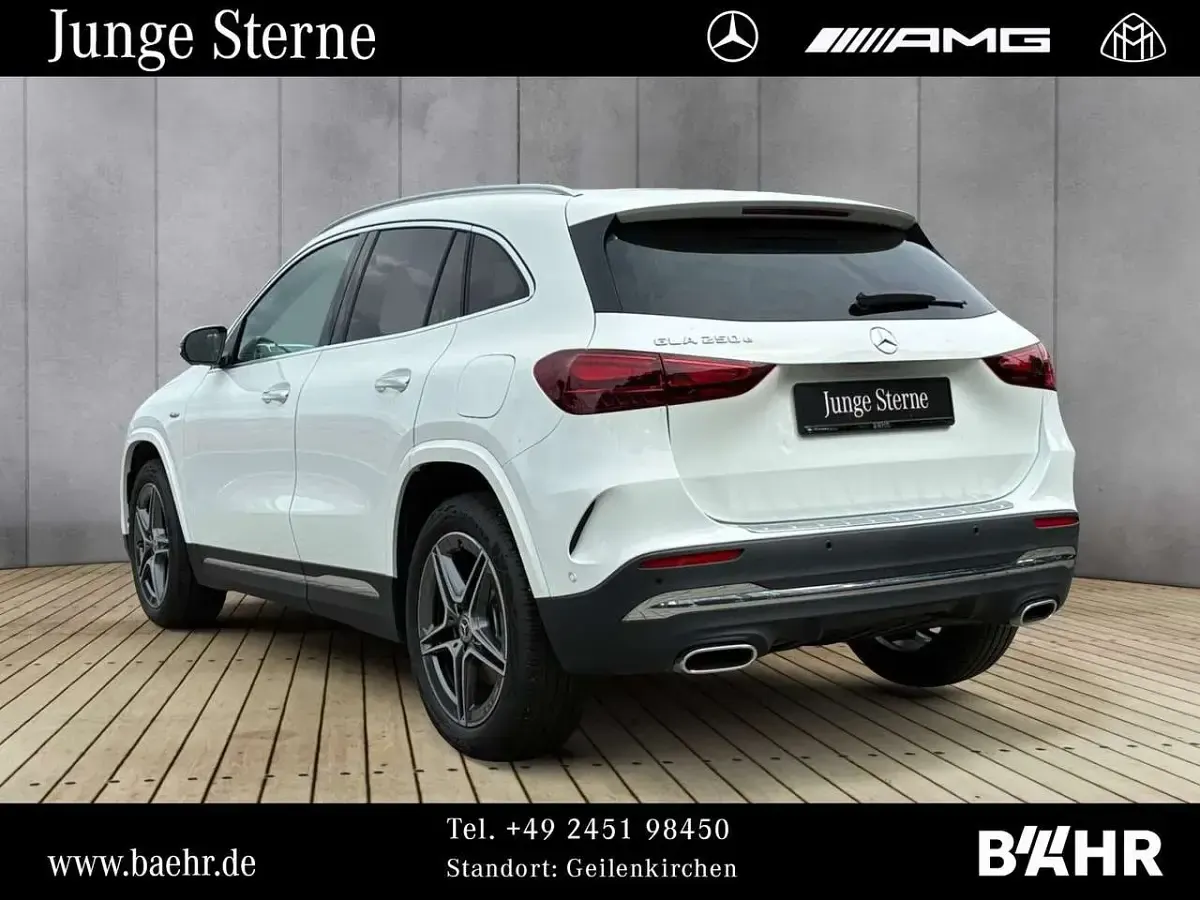 Gebraucht Mercedes GLA250 AMG 163 PS (119 kW) 2025 Unilack polarweiß SUV